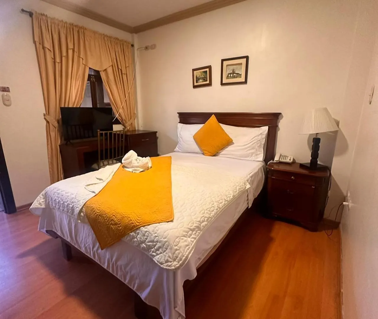 Hotel Coronel Cuenca